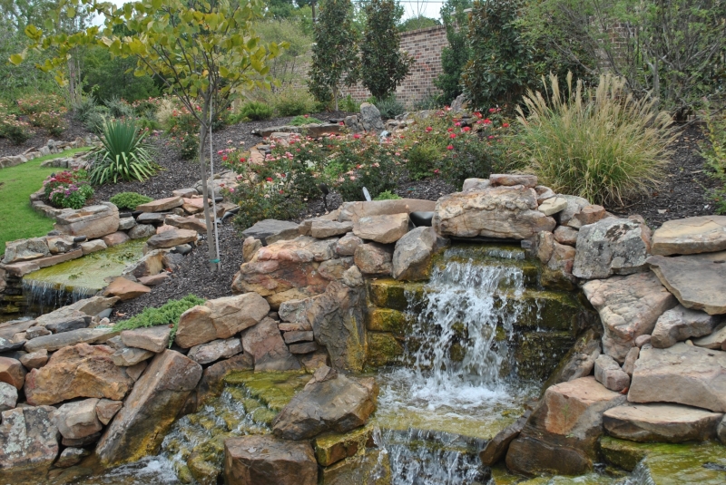 Lyndhurst-Water-Fall