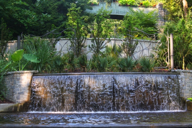 Sheet-water-feature